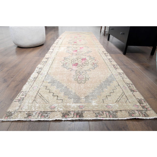 Turkish 1970s Vintage Handmade Wool Cotton Turkish Area Rug For Sale - Image 3 of 11