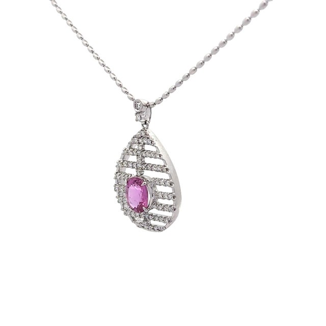 2.16 Carat Pink Sapphire Diamond 18k White Gold Pendant Necklace For Sale In Los Angeles - Image 6 of 7