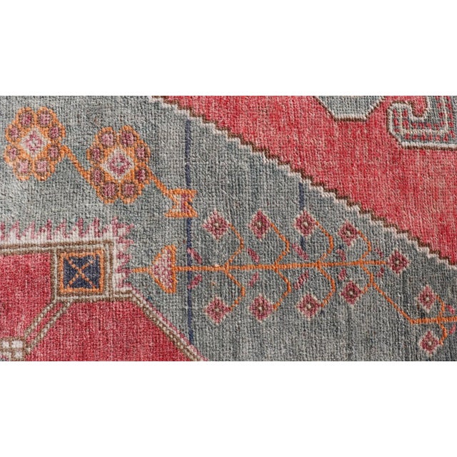 Mid 20th Century Vintage Turkish Oushak Rug Medallion Design in Red Gray and Orange For Sale - Image 11 of 13