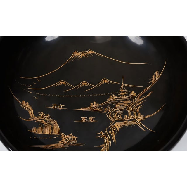 Vintage 1940s Japanese Black Lacquer Bowl With Painted Brass Inlay For Sale In Boston - Image 6 of 16