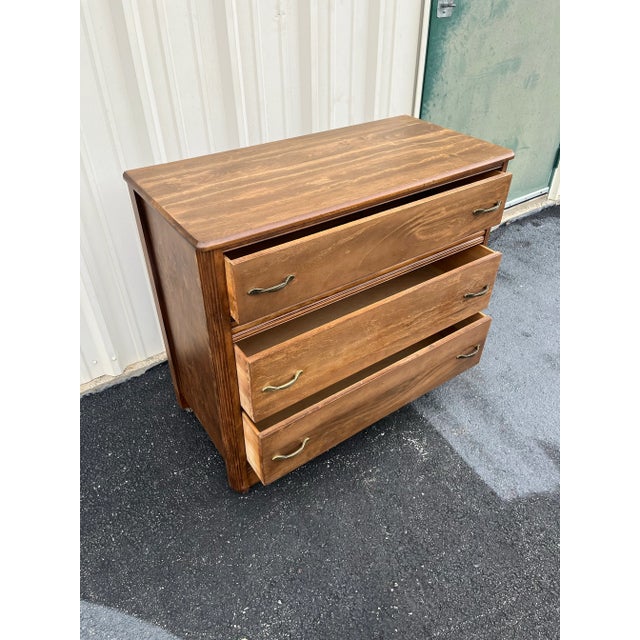 1950s Traditional Style Walnut 3- Drawer Chest of Drawers For Sale - Image 5 of 12