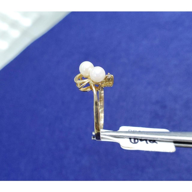 4MM Cultured Pearl Cluster Ring 14k Yellow Gold, Size 6 For Sale - Image 4 of 4