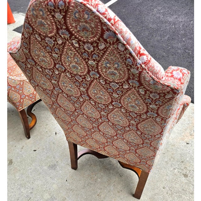 English Pair of Vintage Custom Made William and Mary Style Wingback Chairs For Sale - Image 3 of 7