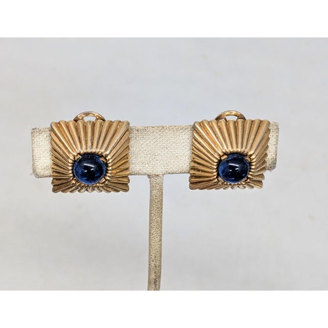 1940s Vintage Signed Mazer Square Goldtone Ribbed Cabochon Faux-Sapphire Clip Earrings-2 Pieces For Sale - Image 5 of 10