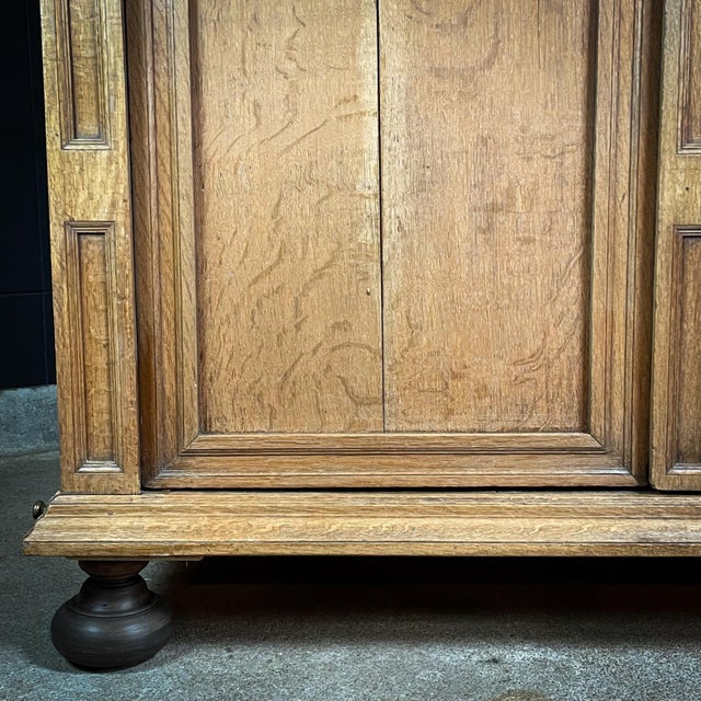 Antique German Oak Wardrobe, 1680 For Sale - Image 12 of 16