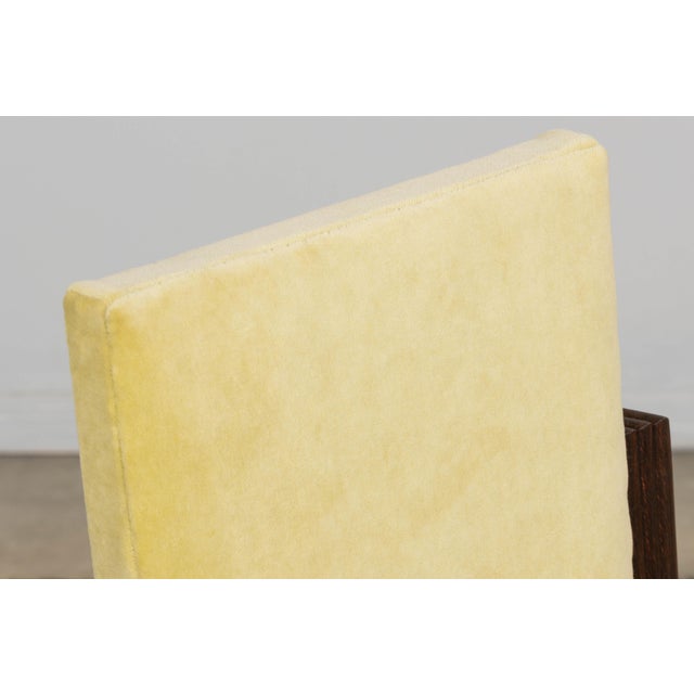 1930s French Art Deco Oak Dining Chairs in Light Yellow Velvet – Set of 8 For Sale - Image 12 of 18