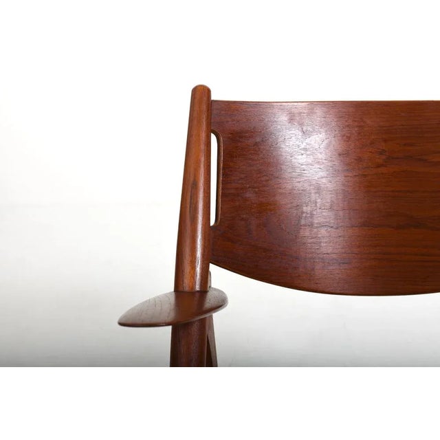 CH-28 Easy Chair in Teak by Hans J. Wegner for Carl Hansen & Søn, 1960s For Sale - Image 12 of 13