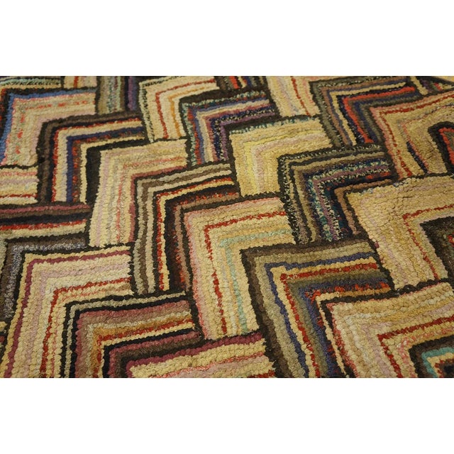 1920s 1920s Multi Brown Zig Zag Folk Art Antique American Hooked Rug 2' 7'' X 4' 6'' Handwoven Wool Carpet For Sale - Image 5 of 13