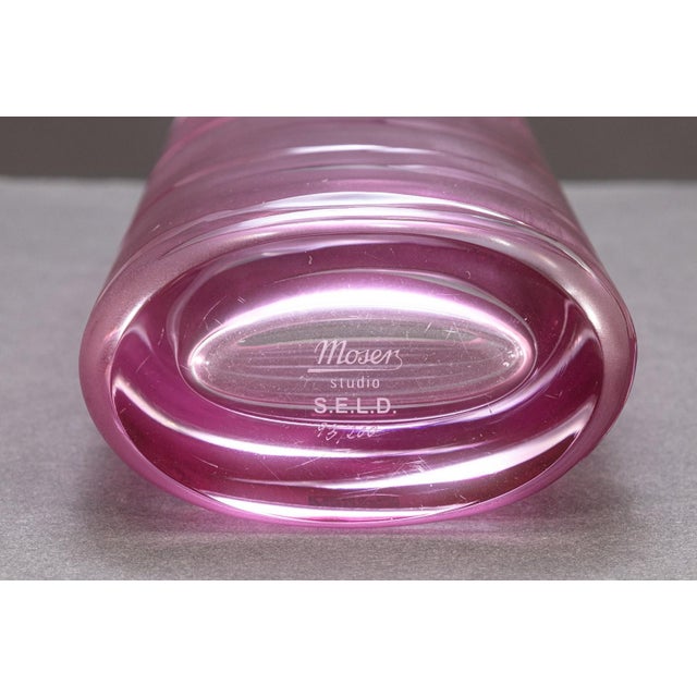 Late 20th Century Moser Studio Cut Glass Seld Purple Pink Vase Numbered 93/100 Decorative Vase For Sale - Image 5 of 5