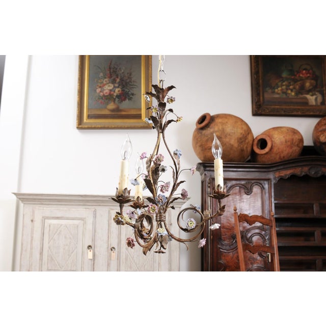 Early 20th Century Baroque Style French Three-Light Porcelain Chandelier with Blue and Pink Flowers For Sale - Image 10 of 12
