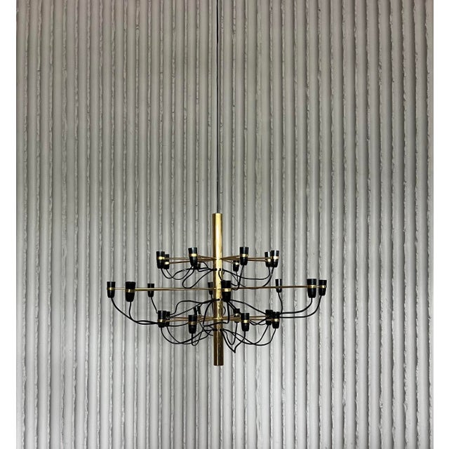 Flos Brass Chandelier by Gino Sarfatti for Flos, 1970s For Sale - Image 4 of 7