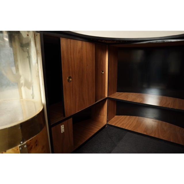 Italian Burl Wood Cocktail Bar with Illuminated Back and Stools, 1970s, Set of 3 For Sale - Image 17 of 18