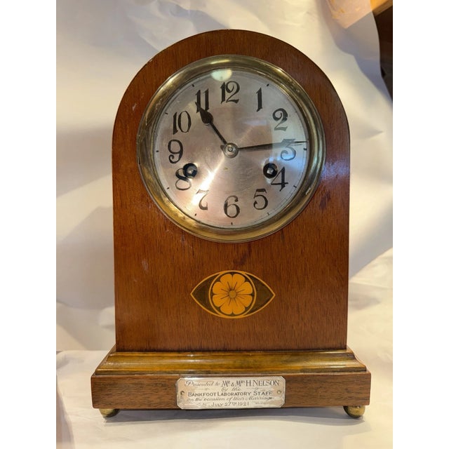 Antique English/German Beehive Style Mantel Clock For Sale In Los Angeles - Image 6 of 10
