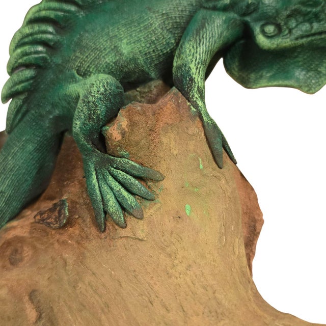 Green Iguana Lizard Sculpture Wood Hand Sculpted Reptile Home Decor Collectible For Sale In Wichita - Image 6 of 18