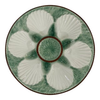 1930s French Longchamp Green and White Majolica Oyster Plate For Sale