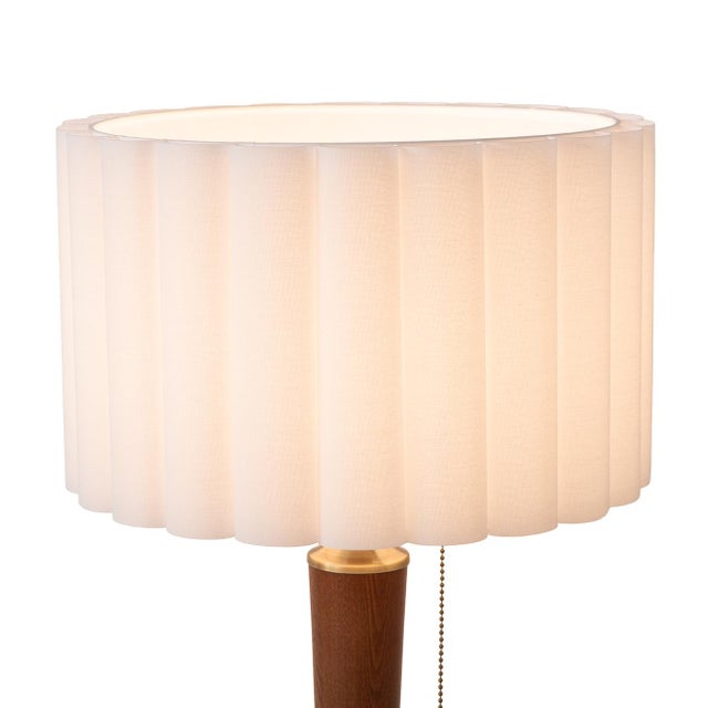 1970s Nova of California Scalloped Brass Table Lamp - Walnut, Weathered Brass, White Linen, on/Off Pull Chain For Sale - Image 4 of 6