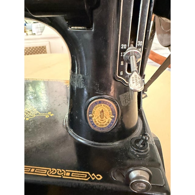 1951 Singer Featherweight 221 Sewing Machine With Original Attachments For Sale - Image 10 of 10
