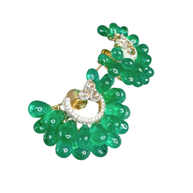 Contemporary Vintage Style Emerald & Diamond Grape Bunch Drop Earrings 18k Yellow Gold, A Pair For Sale - Image 3 of 8