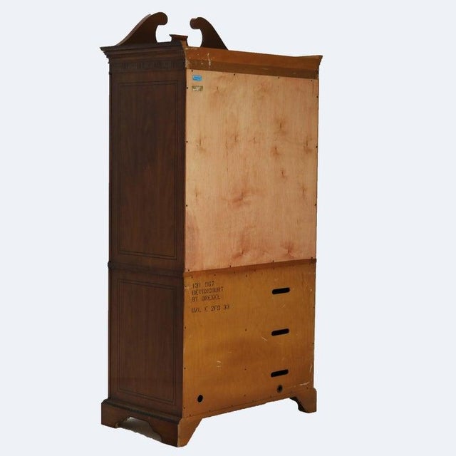 Vintage Drexel Heritage English School Adam’s Style Neoclassical Armoire 20thC For Sale - Image 16 of 18