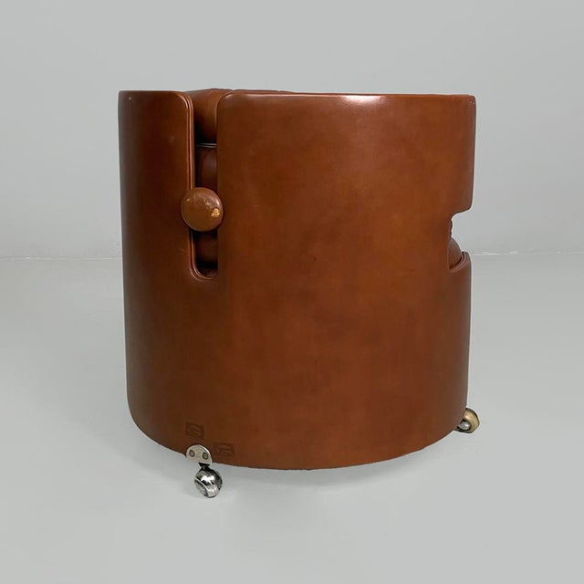 1960s Mid-Century Modern Italian Armchair by Luigi Massoni for Poltrona Frau, 1960s For Sale - Image 5 of 18