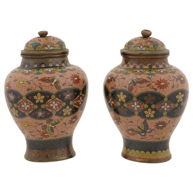 Pair of Early Meiji Japanese Cloisonne Enamel Jars Attributed Namikawa Yasuyuki For Sale - Image 9 of 10