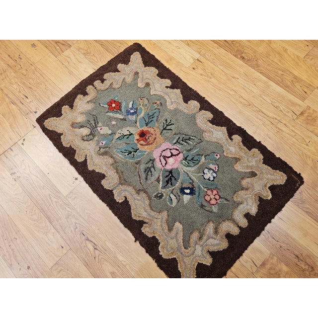 American Vintage Hand-Hooked Rug, Banded Floral Pattern, Wool & Cotton, American Folk Art, 2x3 For Sale - Image 3 of 15