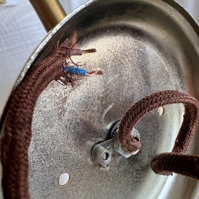 Mid-Century Italian Milk Glass and Brass Wall Lamp, 1970s For Sale - Image 10 of 12