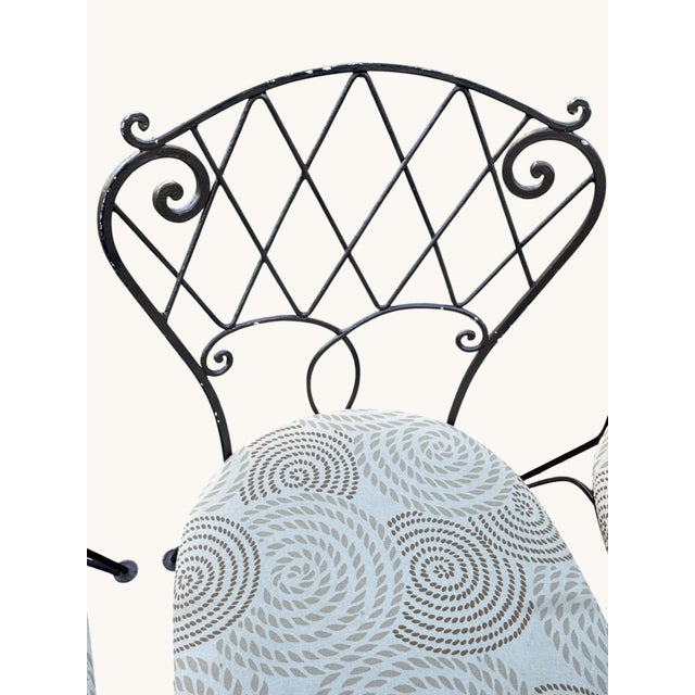 Brown Mid Century Wrought Iron Patio Dining Chairs – Heavy Vintage Outdoor Set of 4 For Sale - Image 8 of 10