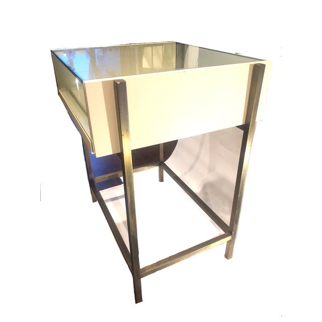 Elegant. Make an alter to yourself by displaying your prized possessions. Sparkling diamonds, Heirloom baubles & Bronzed...