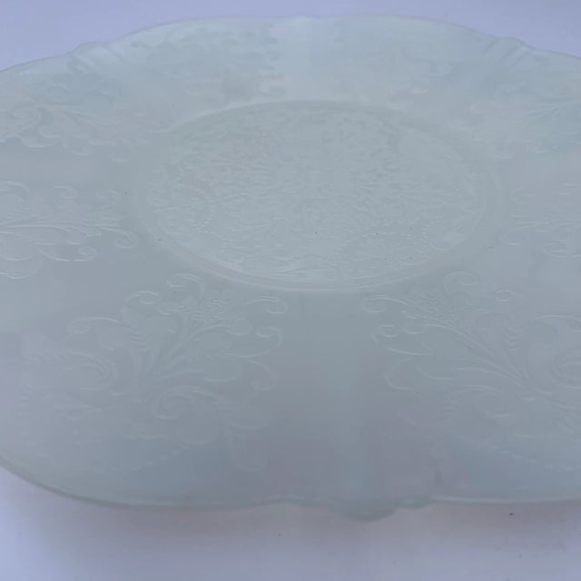 American MacBeth-Evans Chop Plate "American Sweetheart" For Sale - Image 3 of 4