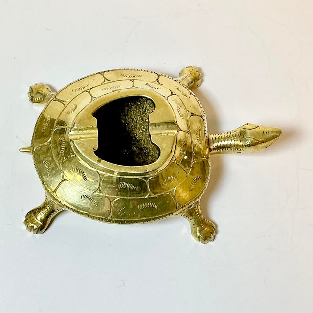 1960s Vintage Coastal Hollywood Regency Boho Chic Brass Turtle Ashtray For Sale - Image 6 of 11
