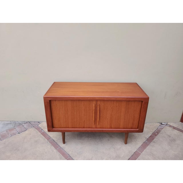Wood 1970s Danish Modern Credenza For Sale - Image 7 of 16
