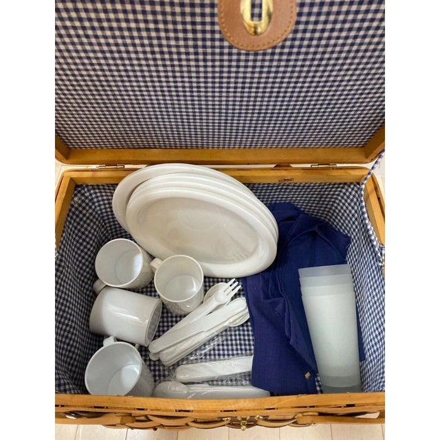 Traditional Mid 20th Century Vintage Picnic Woven Basket With Dining Set- 21 Pieces For Sale - Image 3 of 3