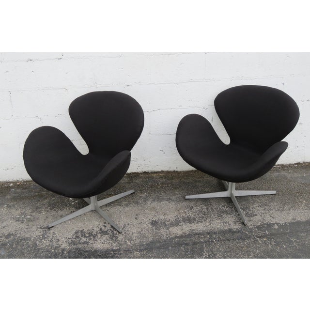 Black Fritz Hansen Denmark Danish Modern Mid Century Black Swan Chairs a Pair 5379 For Sale - Image 8 of 15
