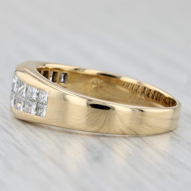 Modern 0.59ctw Diamond Ring 18k Yellow Gold Size 8.5 Wedding Band For Sale - Image 3 of 7
