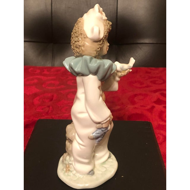 Late 20th Century Vintage Spanish Nao by Lladró Porcelain Clown Figurine "A Bird in Hand" For Sale - Image 5 of 8