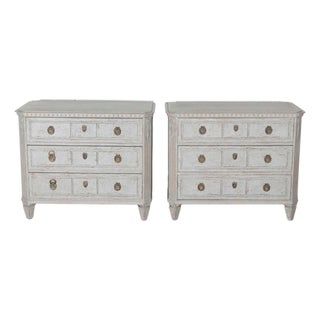 Pair of 19th Century Swedish Gustavian Painted Chests of Drawers For Sale