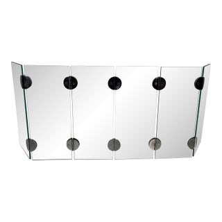 Exceptional fireplace screen made of 6 glass panels and chrome hinges For Sale