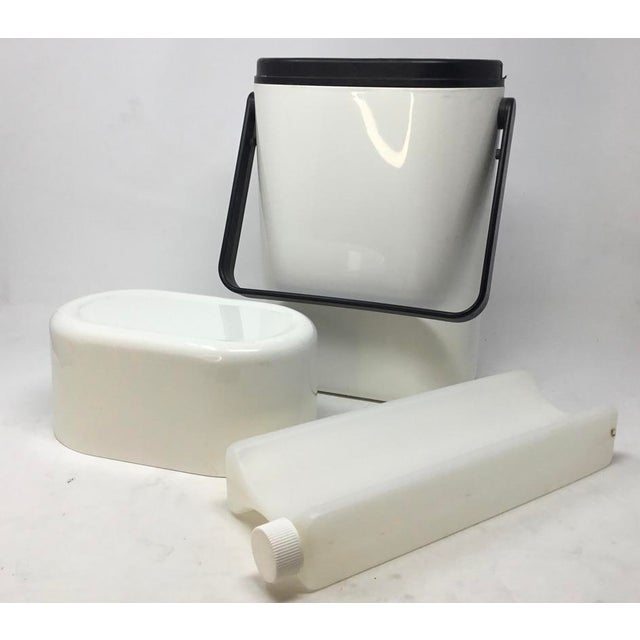 Iconic Postmodern Design: 1978 Décor "Byo 545" Wine Caddy by Richard Carlson (MoMA Collection) For Sale - Image 4 of 10