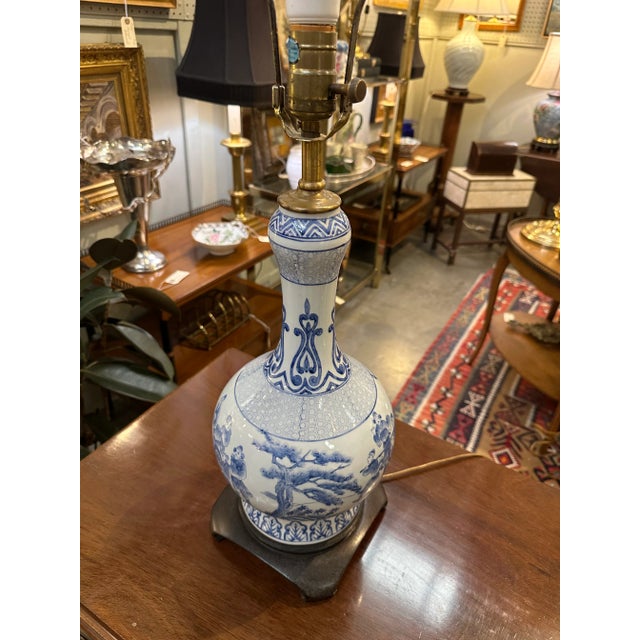 Vintage Maitland-Smith Chinoiserie Blue and White Ceramic Lamp For Sale - Image 9 of 13