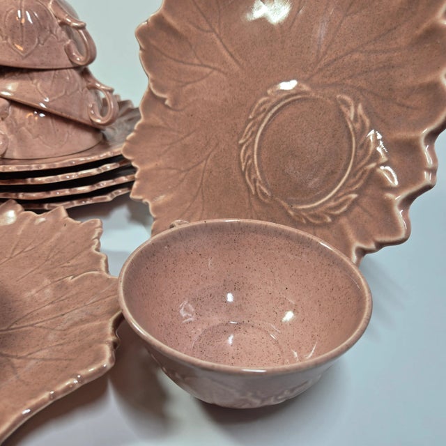 Russell Wright designed these sets for Steubenville under the name Woodfield. The exquisitely detailed oak leaf design...