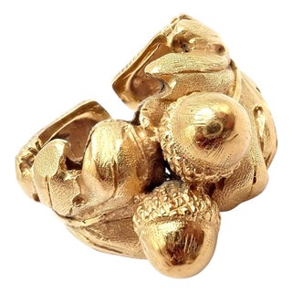 Vintage Mario Buccellati Yellow Gold Leaf Acorn Ring, Size 5 For Sale