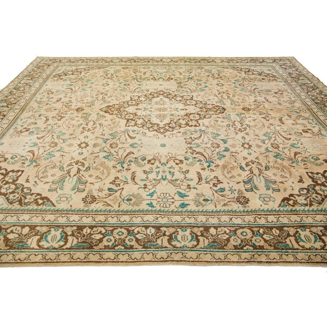 1940s Vintage Persian Mahal Wool Rug Handmade With Tan Color Field For Sale - Image 4 of 9