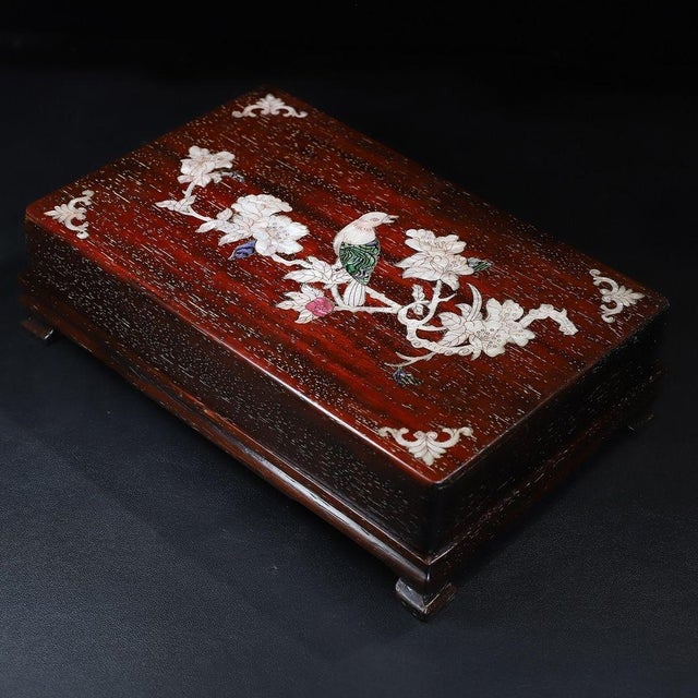 Traditional Late 20th Century Wooden Lidded Box With Mother-of-Pearl Bird and Floral Inlay For Sale - Image 3 of 10