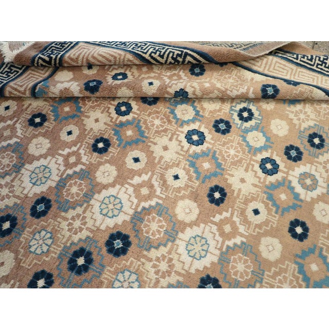 Textile Galerie Shabab Collection Mid-20th Century Chinese Peking Small Room Size Carpet For Sale - Image 7 of 7