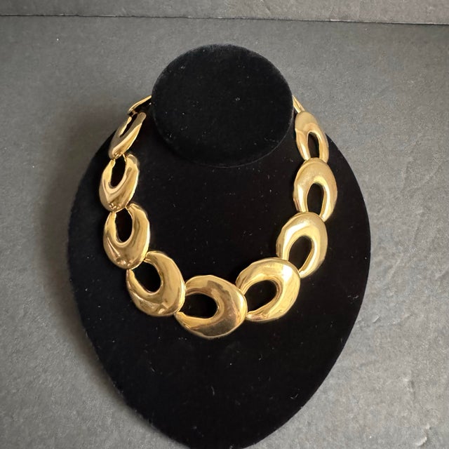 Vintage Chunky Gold Tone Collar Necklace Statement Maximalist Crescent Moon C Link 17" Unsigned but very a nice quality...