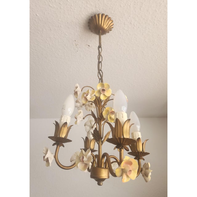 Vintage Shabby Chic Florentine Pendant Lamp Four-Armed with Gold-Tone Porcelain Roses, 1960s For Sale - Image 10 of 18