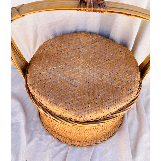 Tan Early 20th Century Chinese Woven Rattan Wedding Basket For Sale - Image 8 of 9