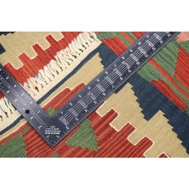 Late 20th Century Vintage Persian Shiraz Kilim Rug - 02'00 X 03'00 For Sale - Image 5 of 9