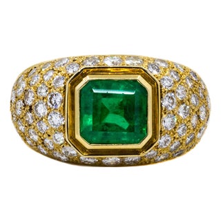 Late 20th Century 18k Emerald Ring, Size 5 For Sale